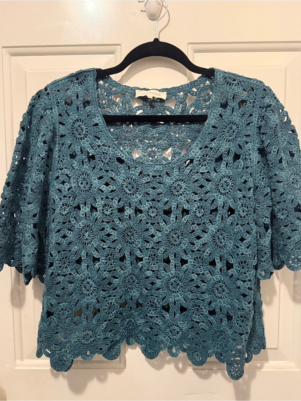 Solitaire Teal Floral Crochet Short Sleeve Top — New Without Tags